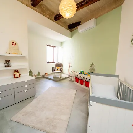 فيلة Stylish Malta Village Retreat With Kids & Gym Żejtun