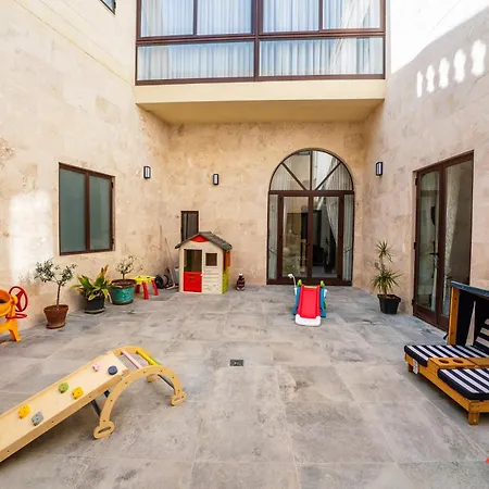 Stylish Malta Family Retreat With Kids & Gym Villa *