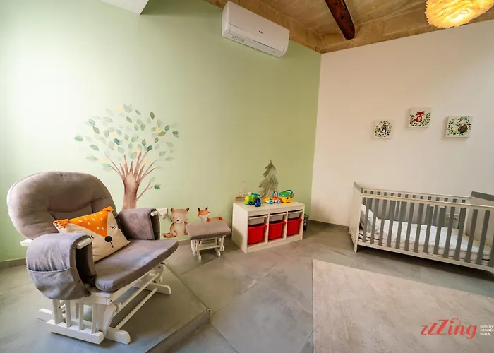 Stylish Malta Family Retreat With Kids & Gym Villa Żejtun