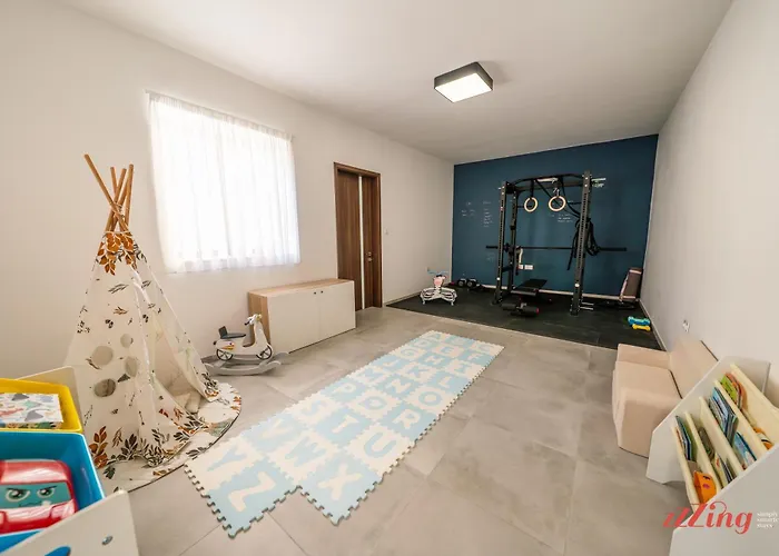 Stylish Malta Family Retreat With Kids & Gym Villa Zejtun